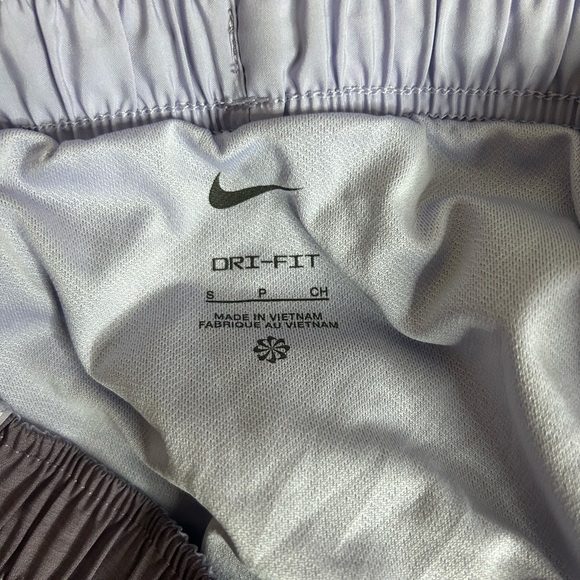 Nike Purple Athletic Shorts Lightweight Breathable Design, Size S - Picture 7 of 10
